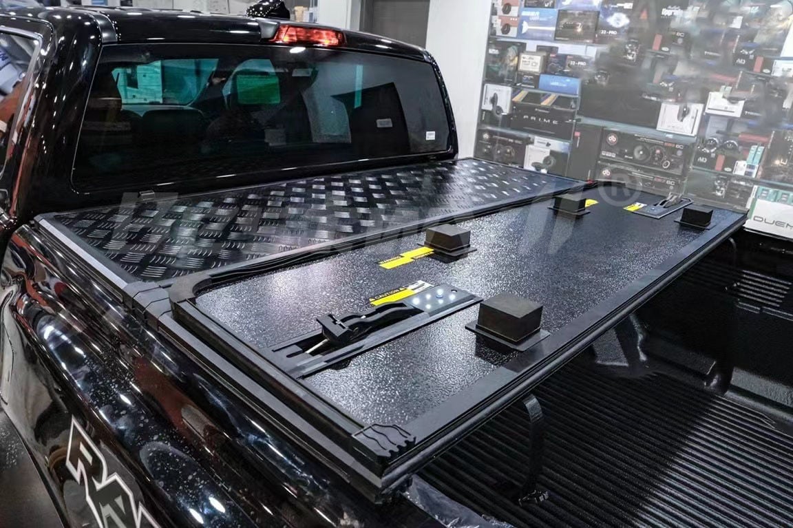 Hard Tri Fold Cover For Ford F150 Raptor XZ02