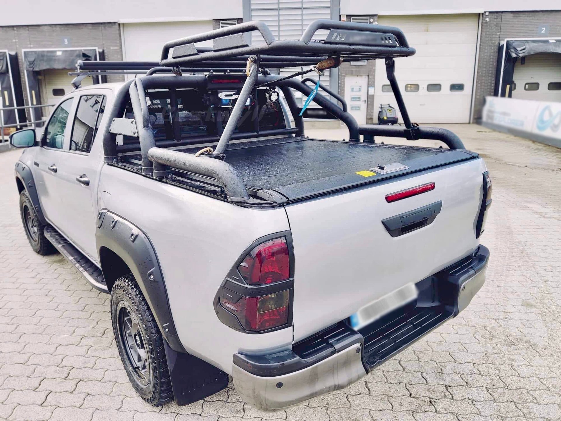 Manual Roll Up Truck Bed Cover For Benz Mercedes X-Class(Compatible With Hilux Revo) K11