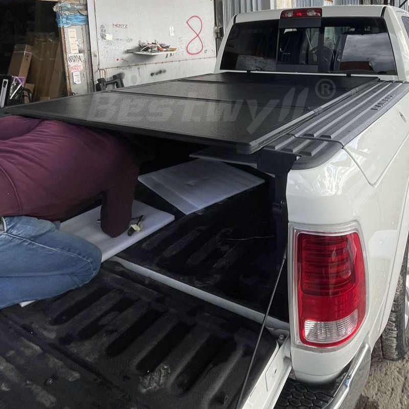 Hard folding Tonneau Cover For Dodge Ram 1500 with Tool Box Z11